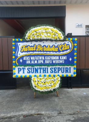 Papan Bunga Duka di Ngariboyo