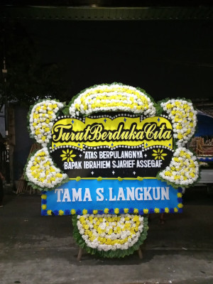 Papan Bunga Duka di Ngariboyo